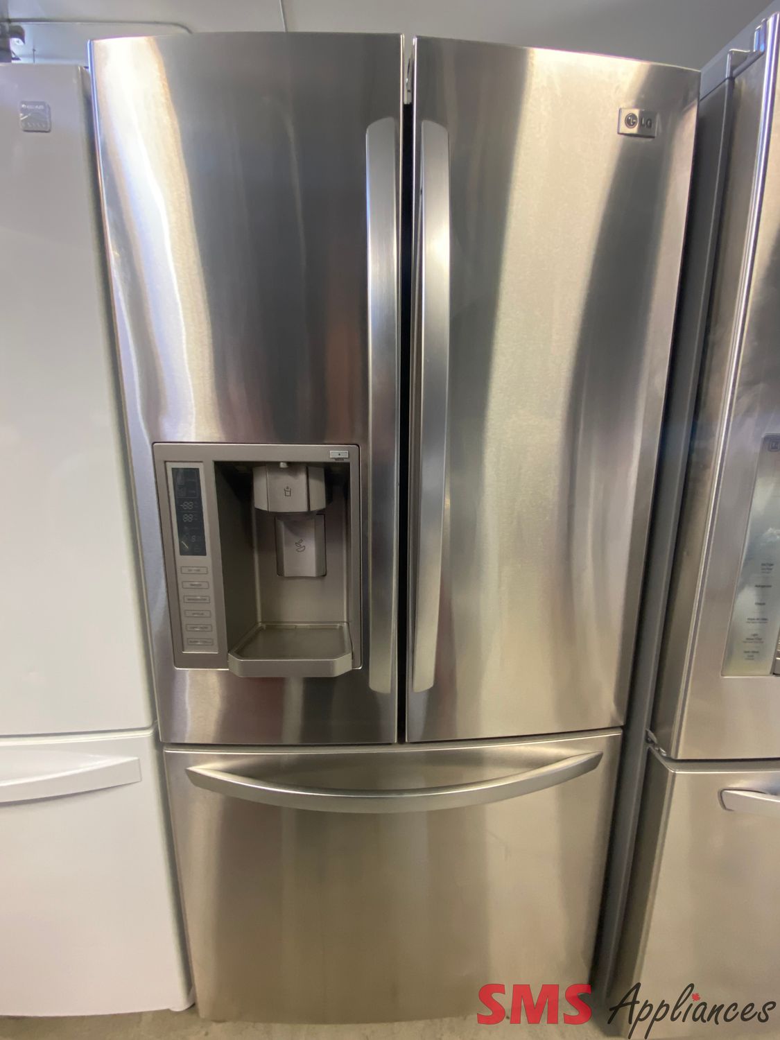 LG 33" French Door Refrigerator LFX23965ST