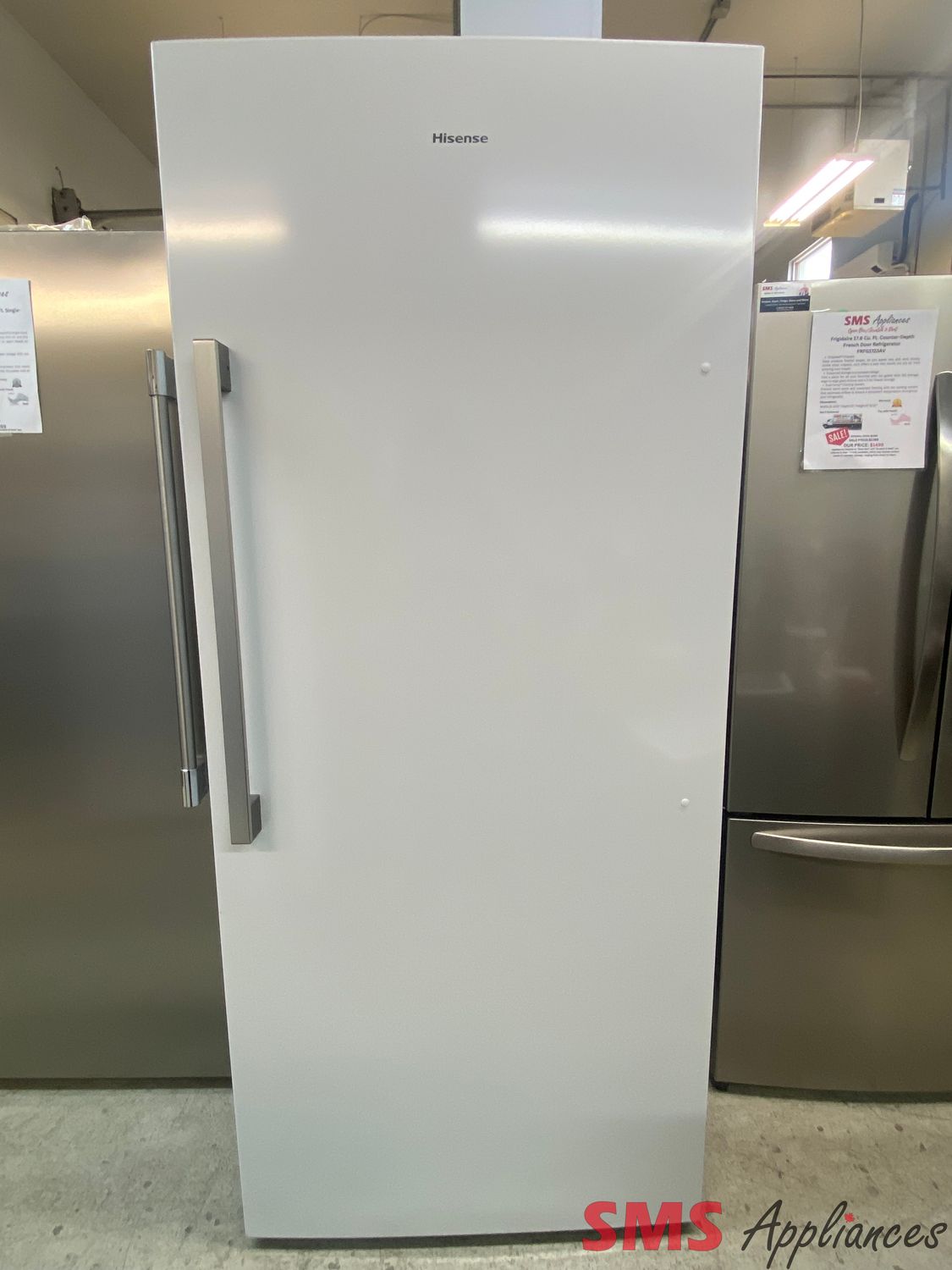 Hisense 33" Convertible Fridge / Freezer FV21C7HWE