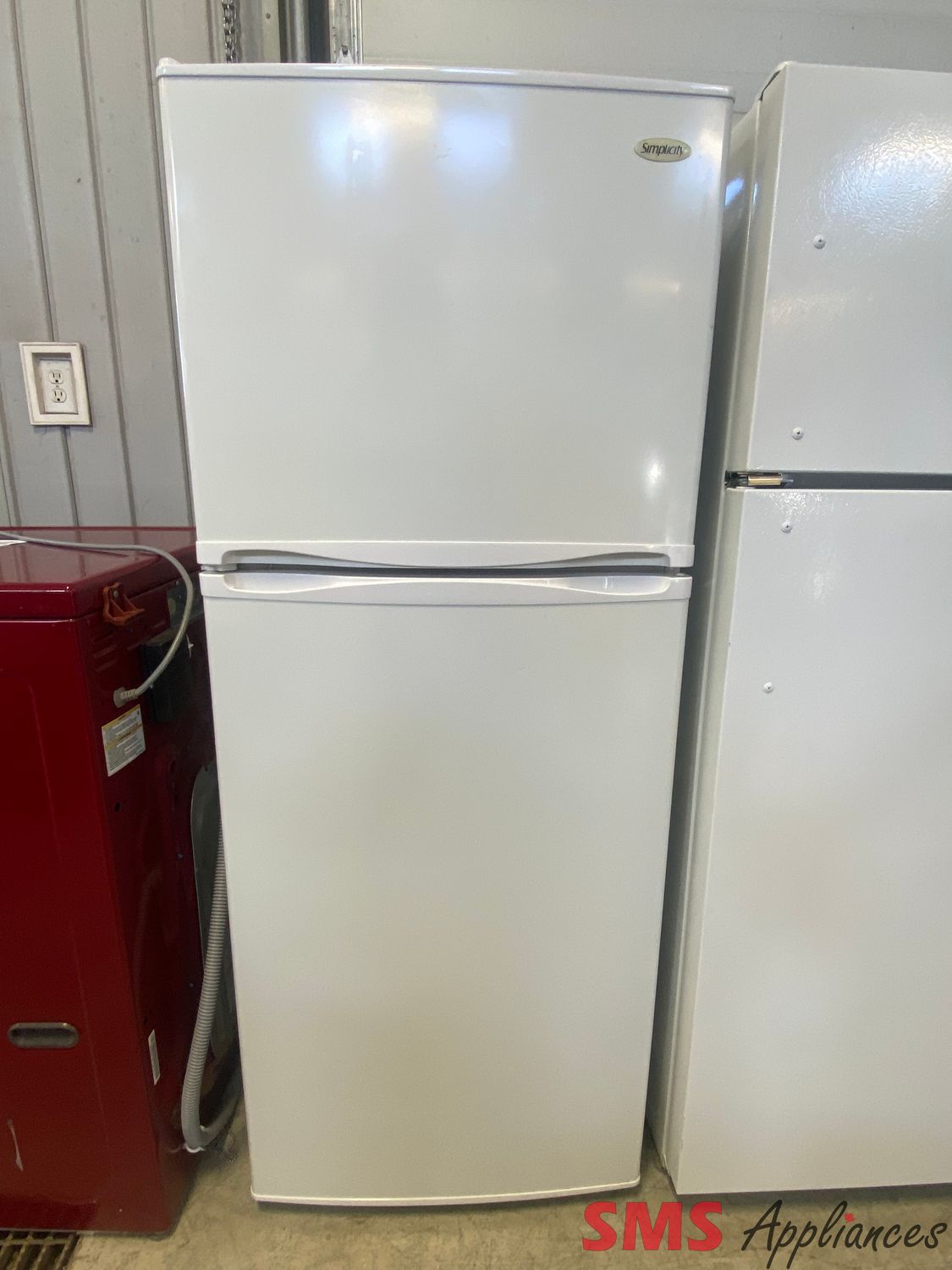 Simplicity 24" Top Mount Refrigerator SYFF123C1WL