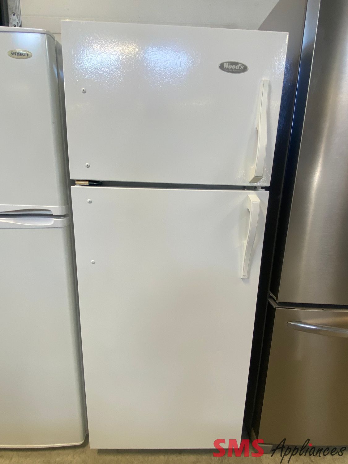 Woods 24" Top Mount Refrigerator R12WRRCC