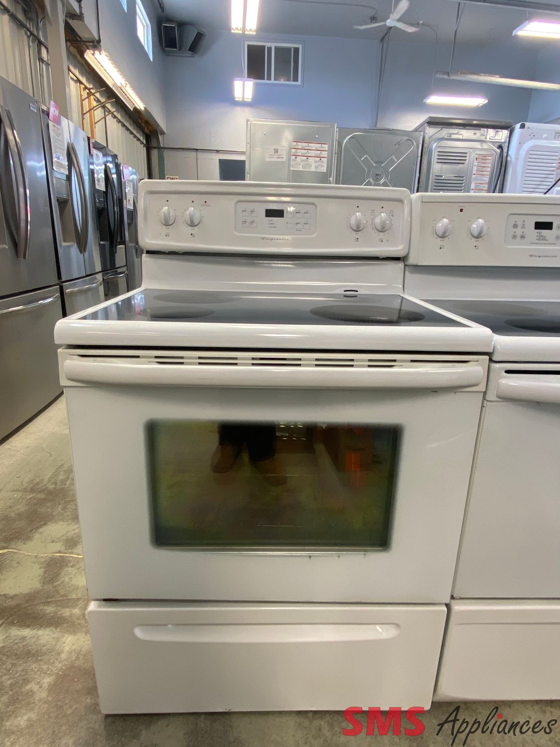 Frigidaire 30" Glass Top Stove CFEF372ES3