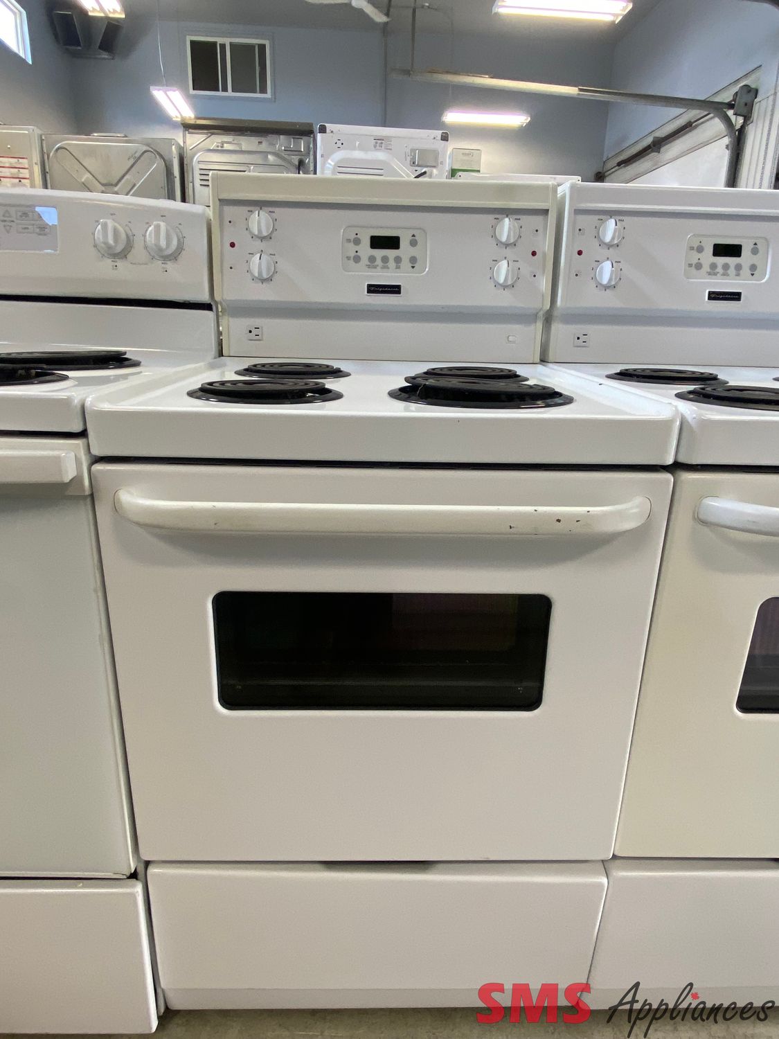 Frigidaire 24" Coil Top Stove CMEF212ES