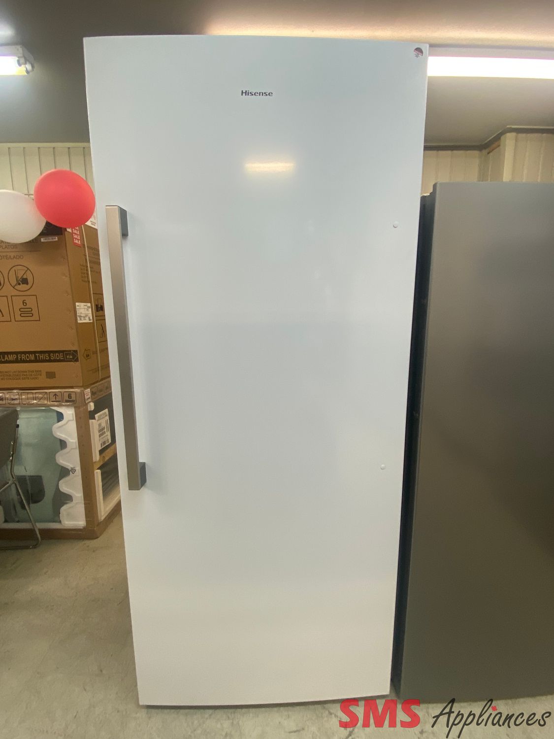 Open Box - Scratch & Dent - Hisense 33