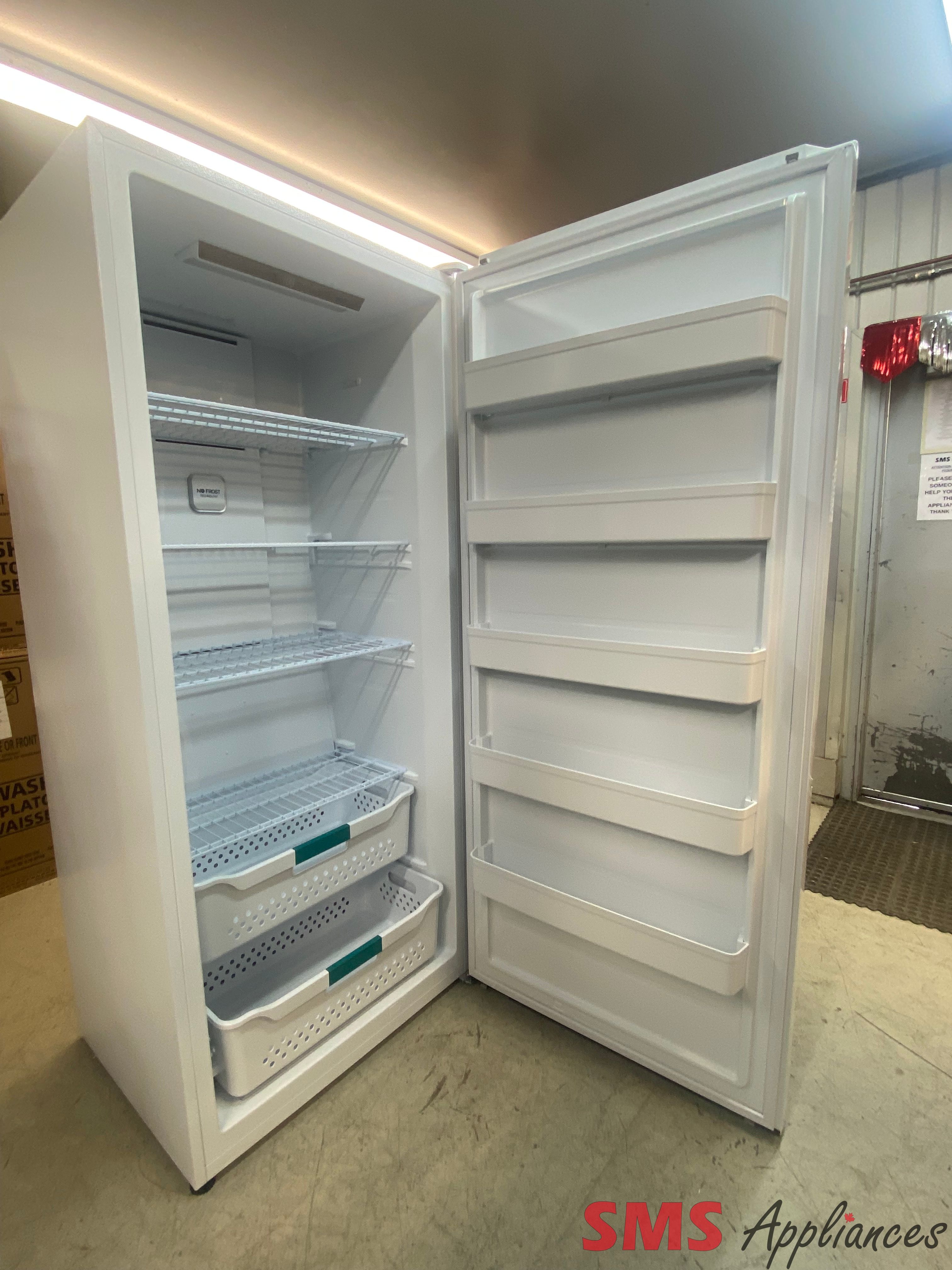 Open Box - Scratch & Dent - Hisense 33