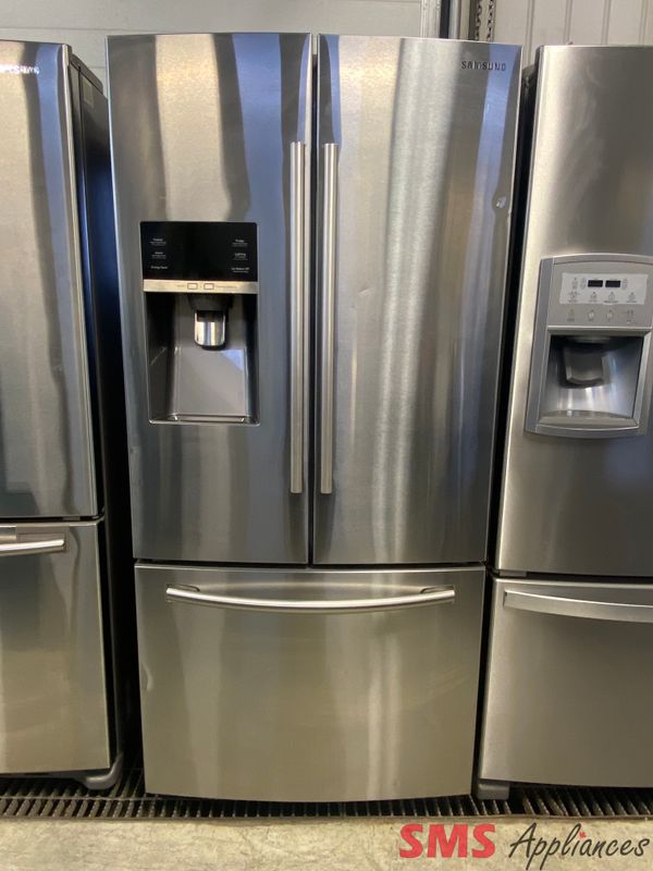 Samsung 33 Samsung 33" French Door Refrigerator RF26J7500SR