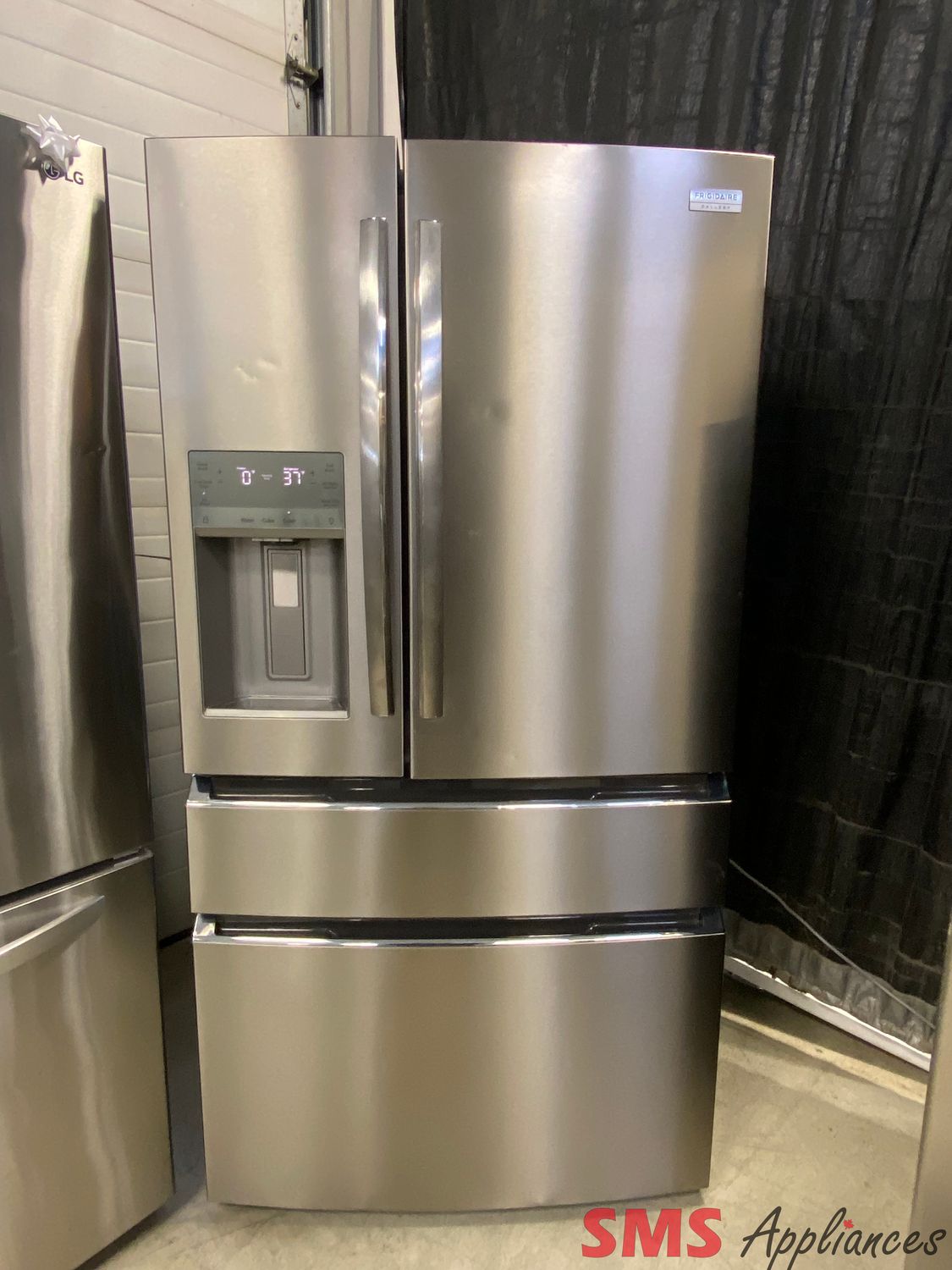 Frigidaire Gallery 36" French Door Refrigerator GRMC2273CF