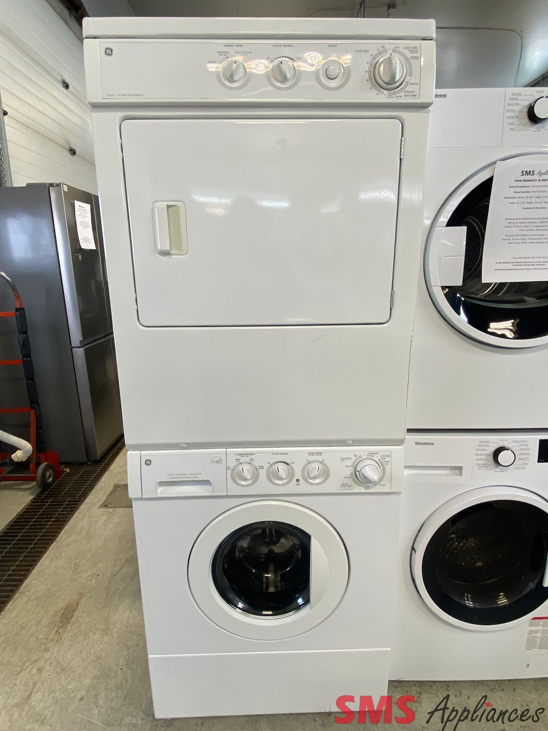 GE 27" Washer and Dryer Set WCXH208H3WW / PSXH43EC0WW