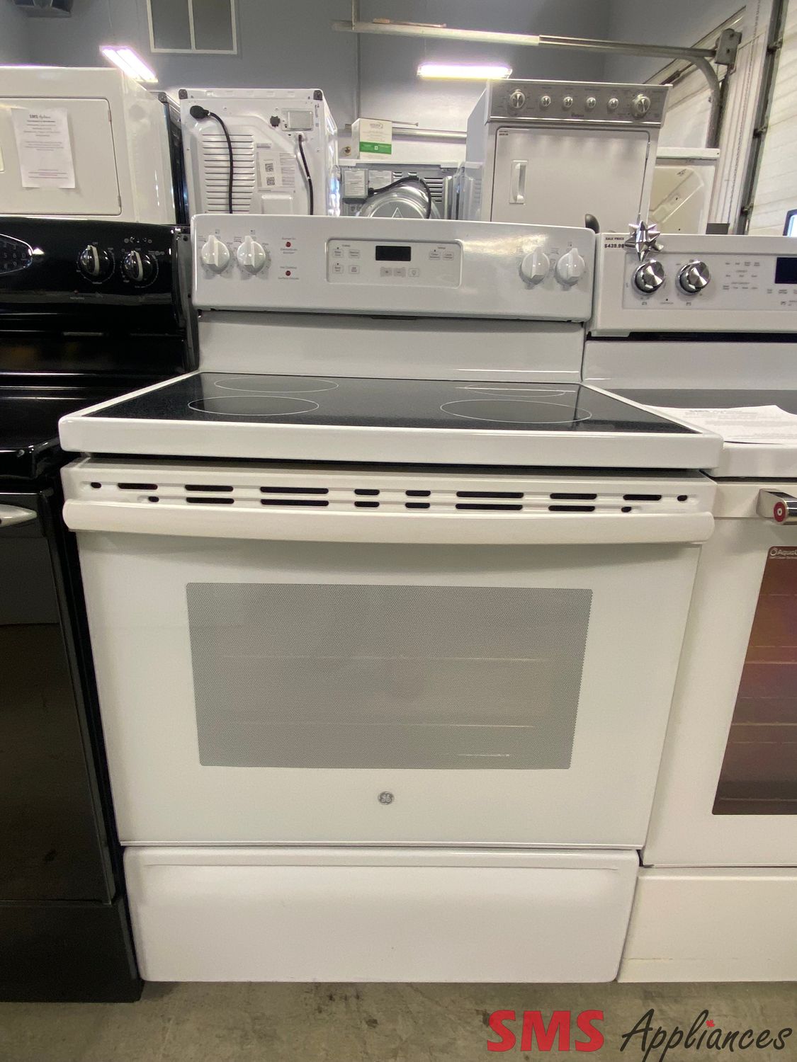 GE 30" Glass Top Stove JCBS630DK2WW