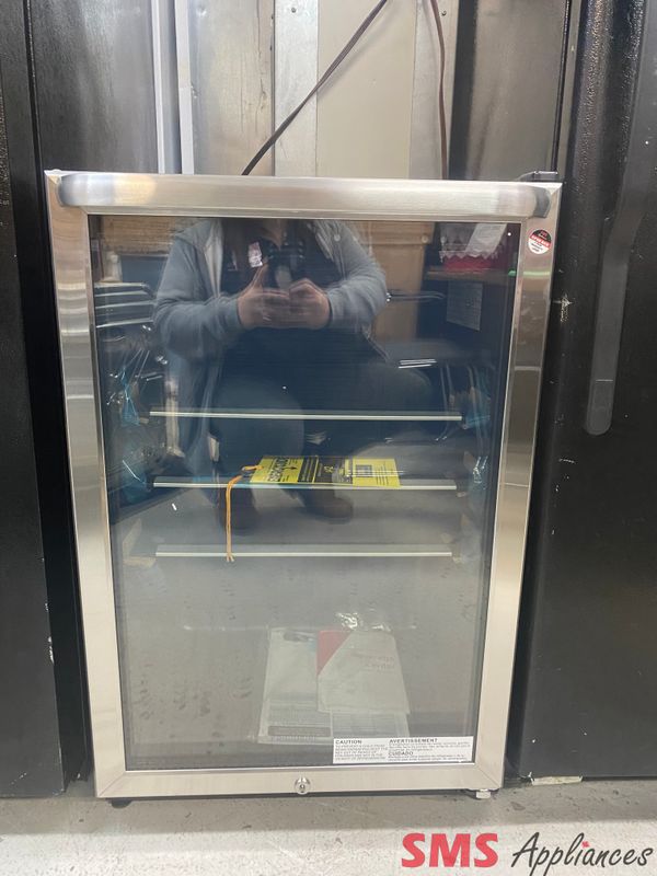 Open Box - Scratch & Dent - Frigidaire 21" Beverage Center FRYB4623AS