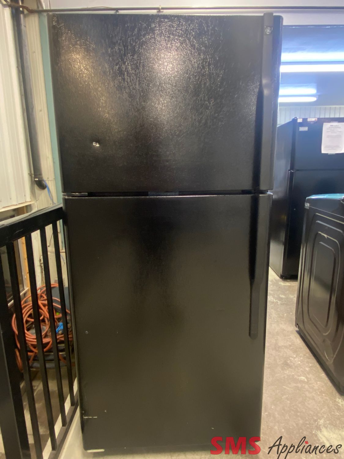 GE 30” Top Mount Refrigerator GTS18IBRDRBB