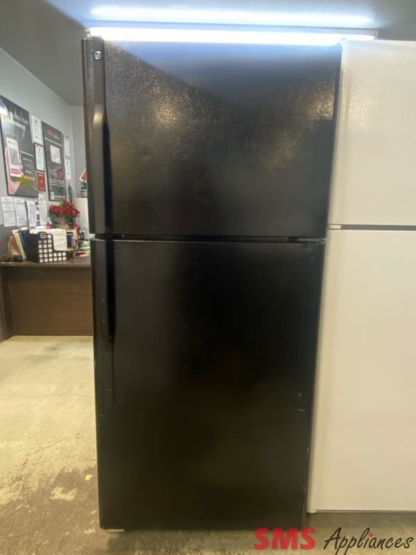 GE 30” Top Mount Refrigerator GTS18IBRDRBB