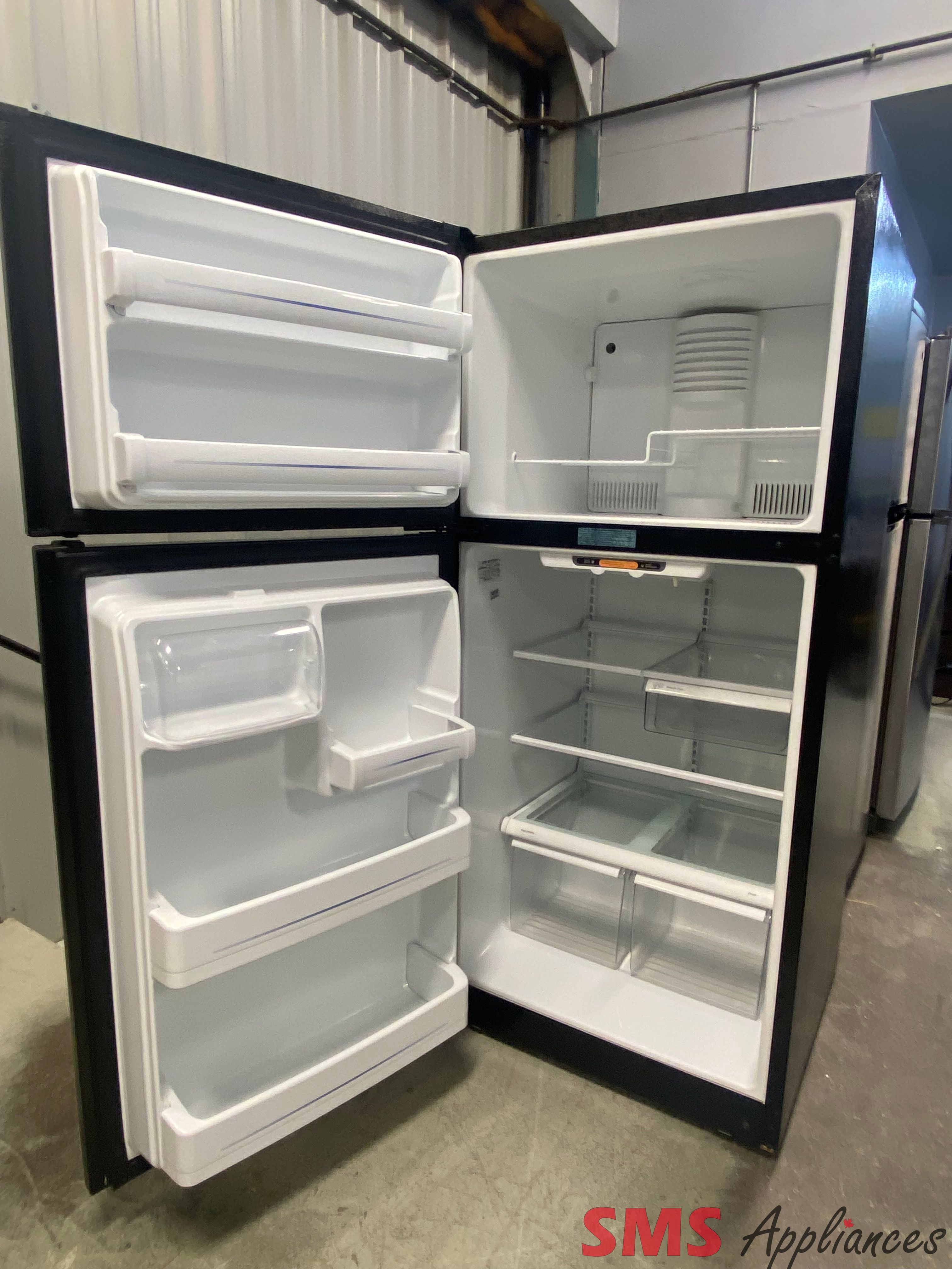 GE 30” Top Mount Refrigerator GTS18IBRDRBB