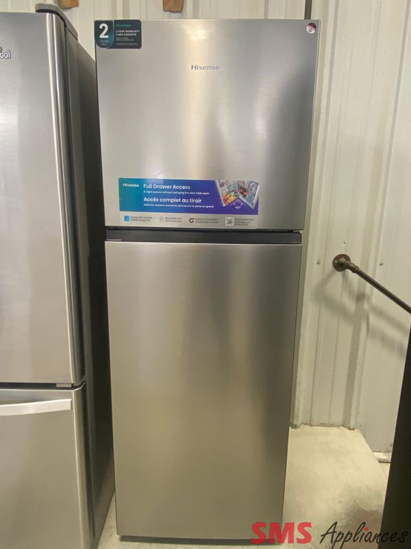 Open Box - Scratch & Dent - Hisense 24" Top Mount Refrigerator RT12A2CSE