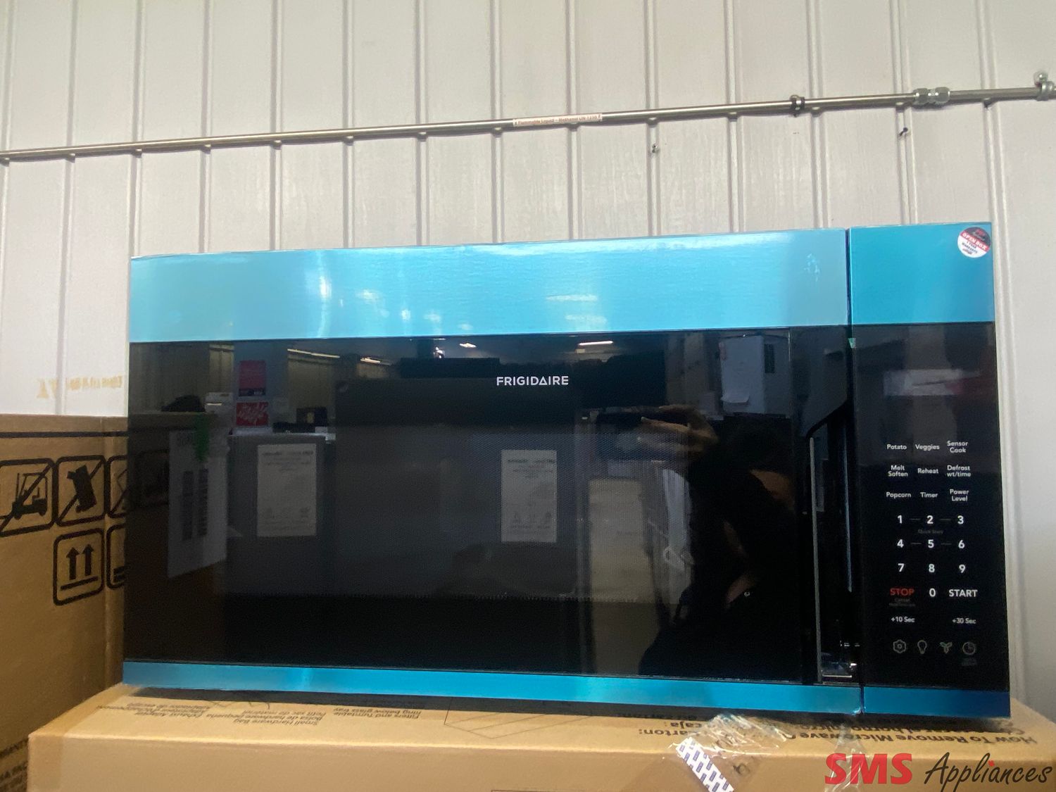 Open Box - Scratch & Dent - Frigidaire 30" Over the Range Microwave FMOW1852AS