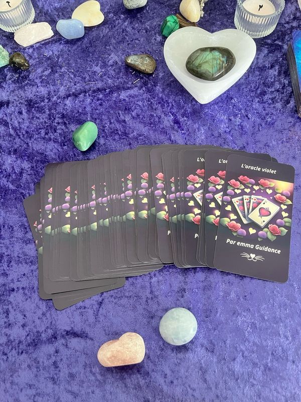 Précommande de l’Oracle violet - 54 cartes Précommande de l’Oracle violet - 54 cartes