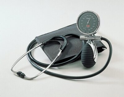 Blutdruck- und Zuckermesser/Fieberthermometer/Pulsoximeter
