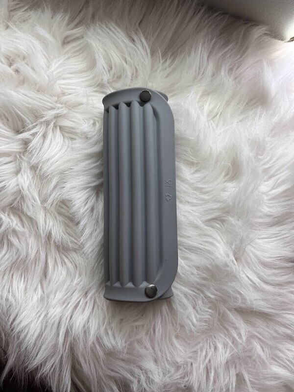 Grey sleeve
