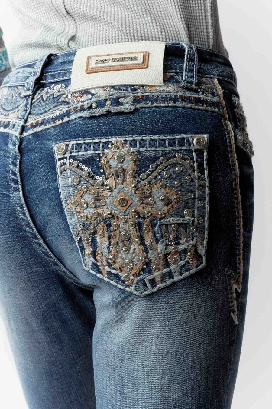 Women&#39;s Embroidery Bootcut Jeans