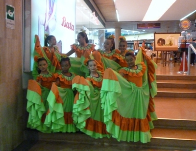 Danzas folclóricas para niños Nivel 1