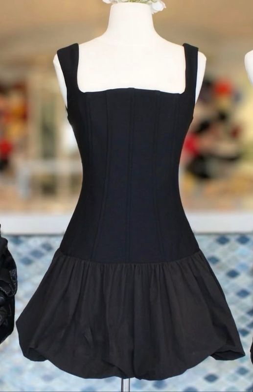 Elliatt Ingrid Bubble Mini Dress