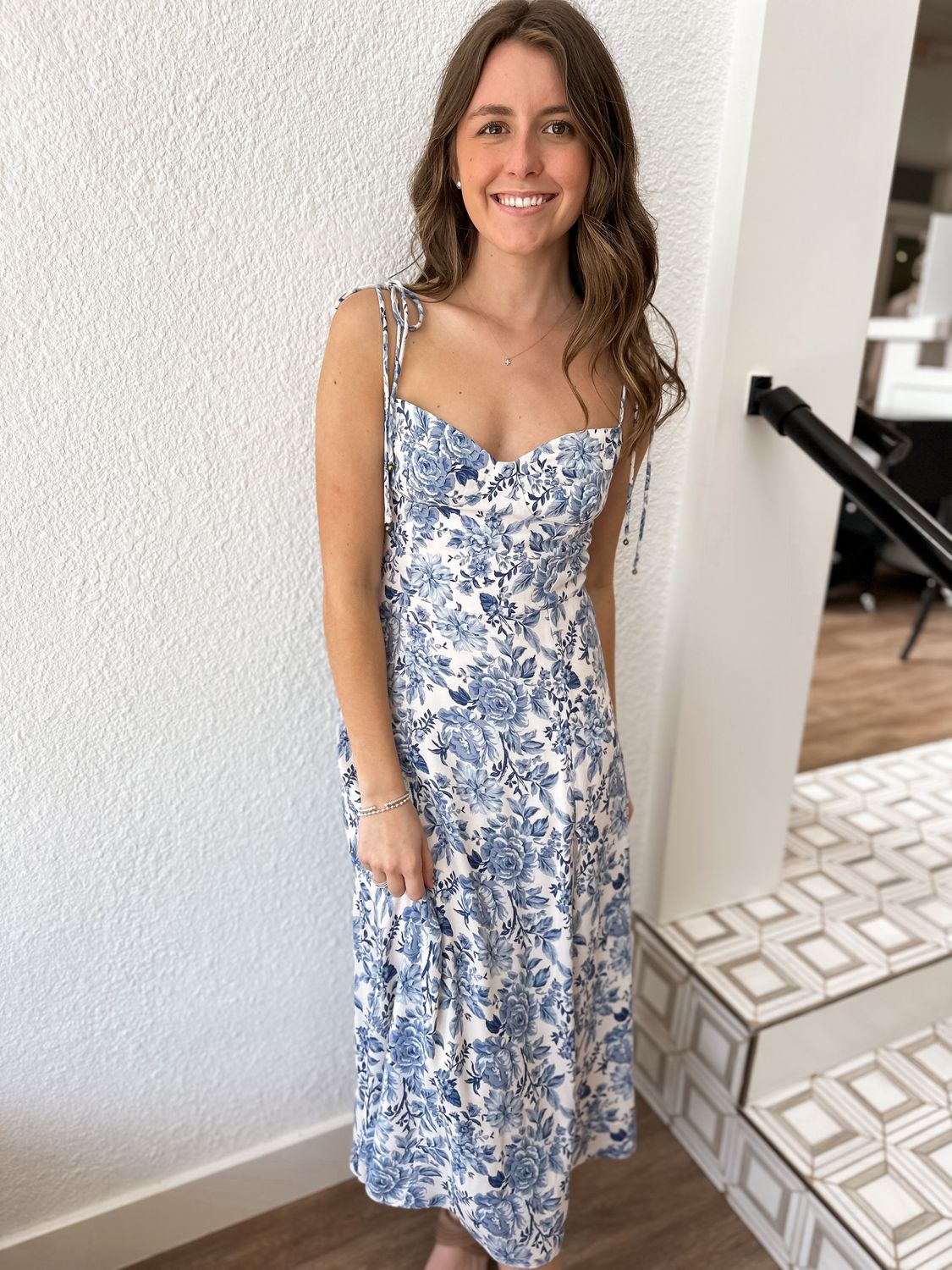Au Revoir Floral Midi Dress