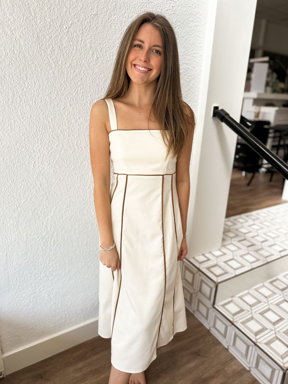 Vagabond Contrast Piping Midi Dress