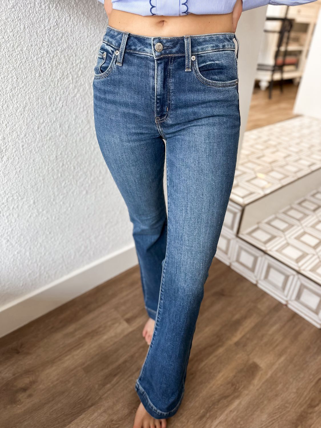The Heartbreaker Mid Rise Flare in Influencer