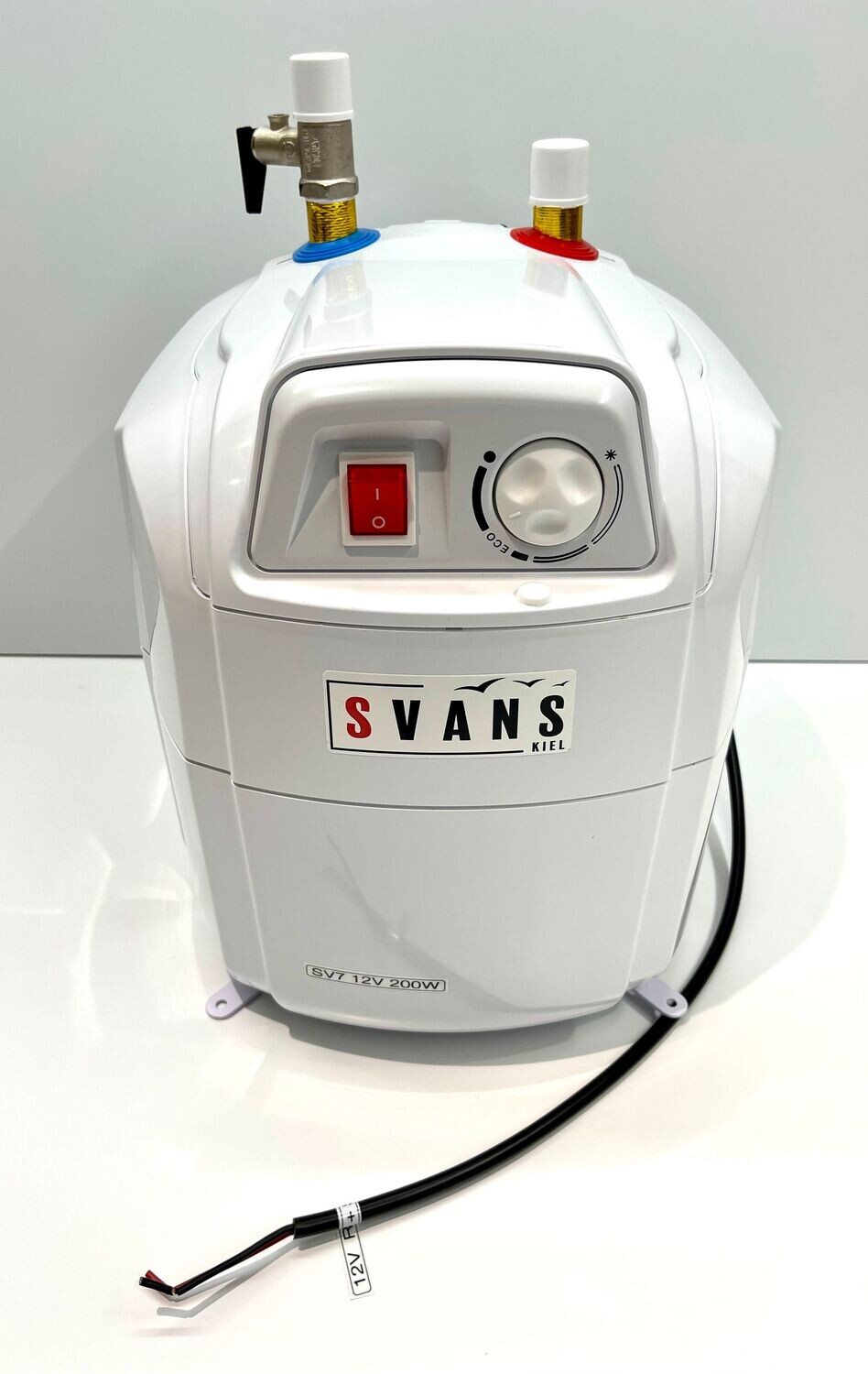 Bollitore per acqua calda Svans SV7 12 volt resistente alla pressione. Bollitore per acqua calda Svans SV7 12 volt resistente alla pressione.