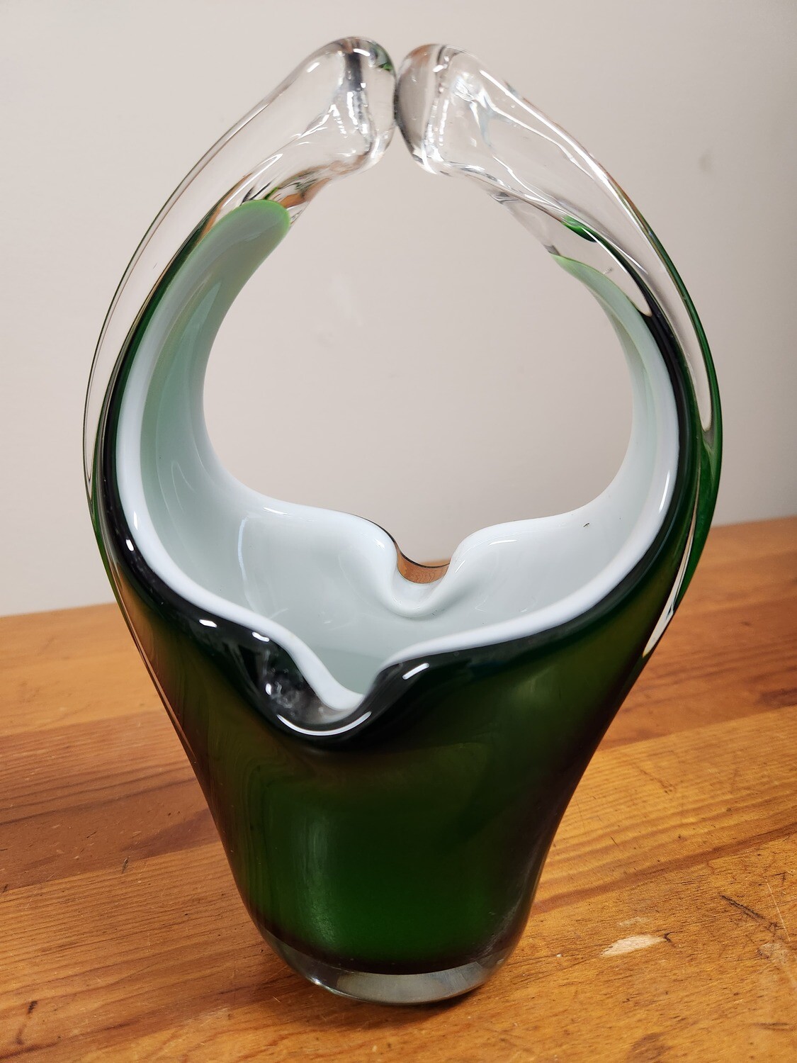 #1-2076 Art Glass Basket split handle Green white Clear