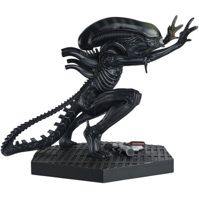 Alien Mega Xenomorph Vent Attack 10 inch Statue