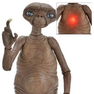 E.T. The Extra-Terrestrial Deluxe7 inch Ultimate With Led Chest Action Figure