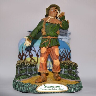 The Wizard of OZ Scarecrow I&#39;m Not Afraid of Anything with Music and Lights Statue
