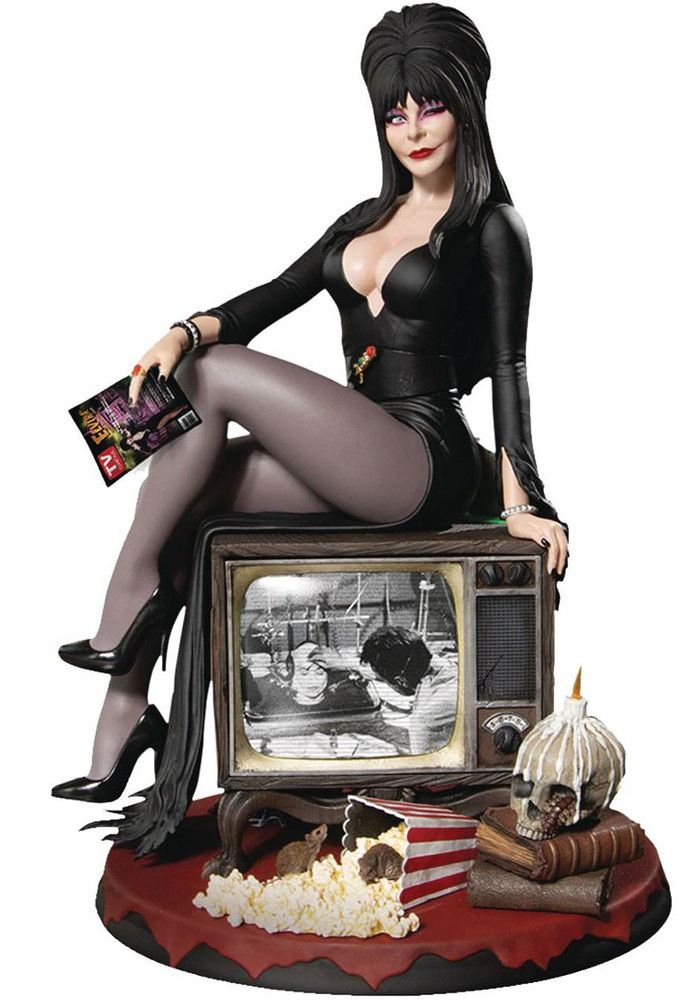 Elvira Mistress of the Dark Static-6 11 Inch Limited Edition 1/6 Scale Statue