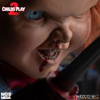 Child&#39;s Play 2 Menacing Chucky Talking Mega-Scale 15-Inch Figure