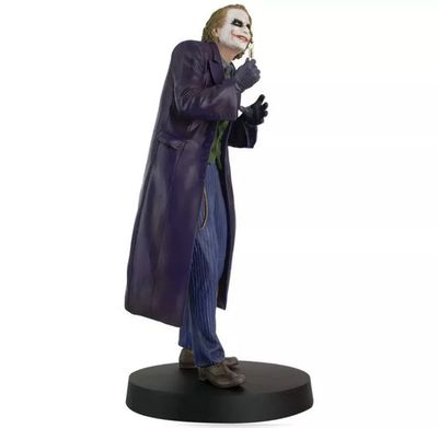 Statue Batman Le Chevalier Noir DC Comics Heath Ledger Joker 31 cm Mega Statue
