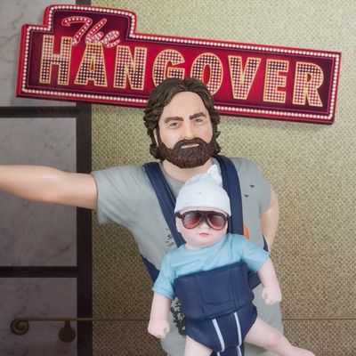 Figurine Posée Movie Maniacs WB 100 The Hangover Alan Garner Édition Limitée 6 Pouces