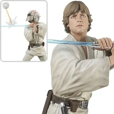 Star Wars: A New Hope Luke Skywalker Training Milestones Limited Edition Statue