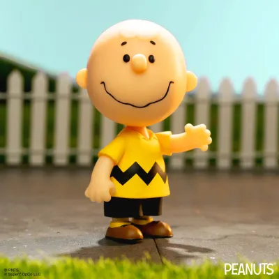 Peanuts - Wave 7 - Charlie Brown - 3.75-inch Scale Action Figure