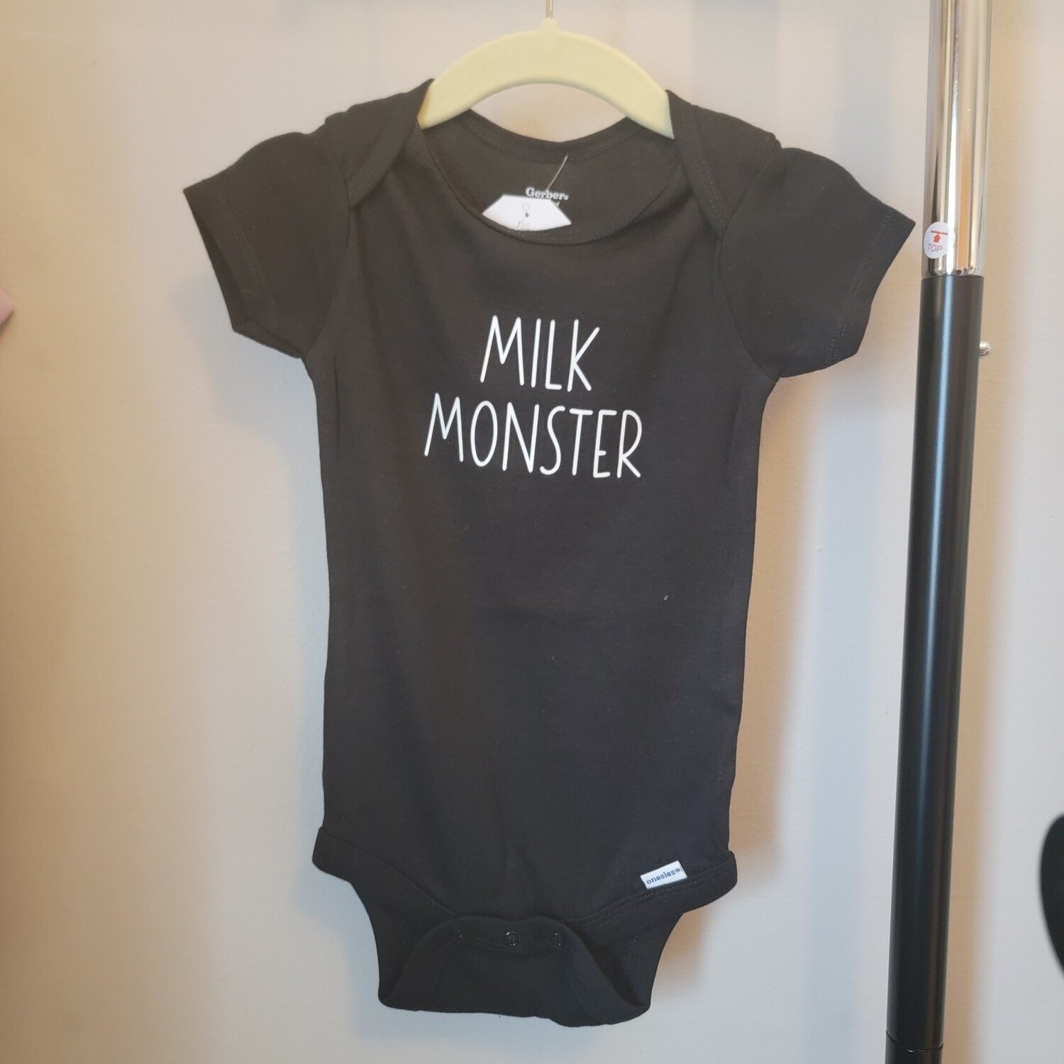 Milk Monster / Black/

12 months