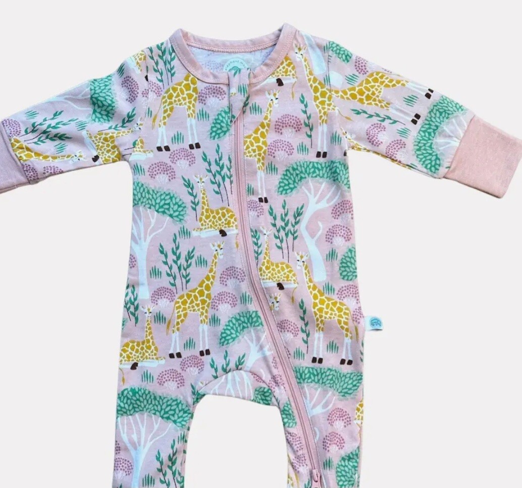 Grow With Me Romper / Giraffe