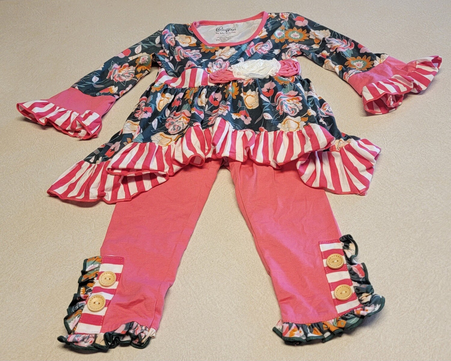 Roses and Stripes/
Size3-4T