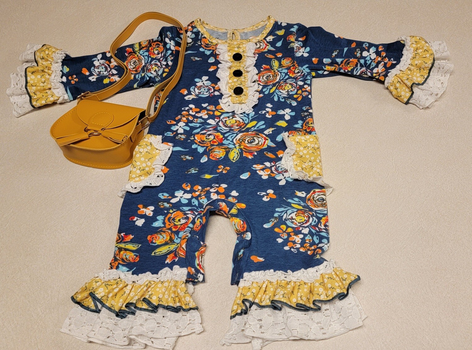 Daisy&#39;s Garden Romper /
12-18M
