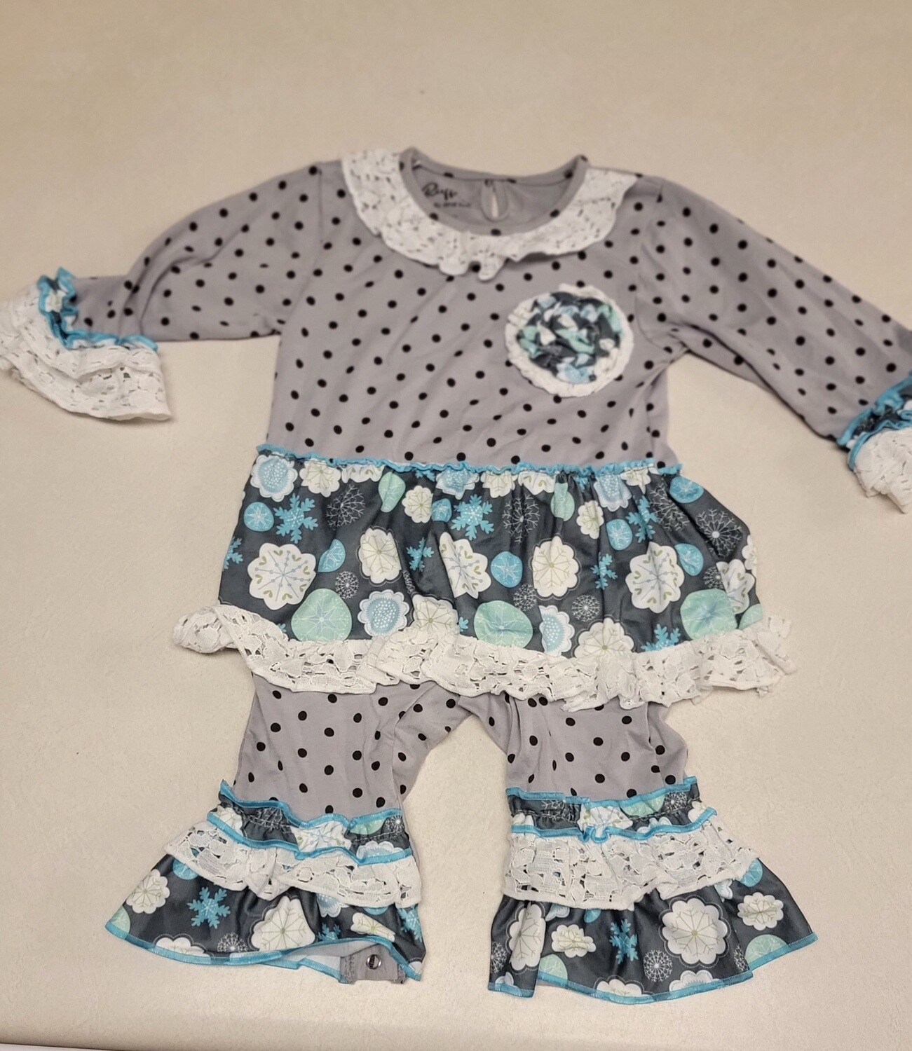 Clara&#39;s Romper / 
Size 12-18M