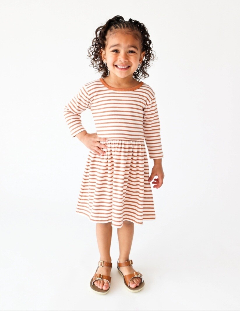Long Sleeve Dress
Terracotta Stripe