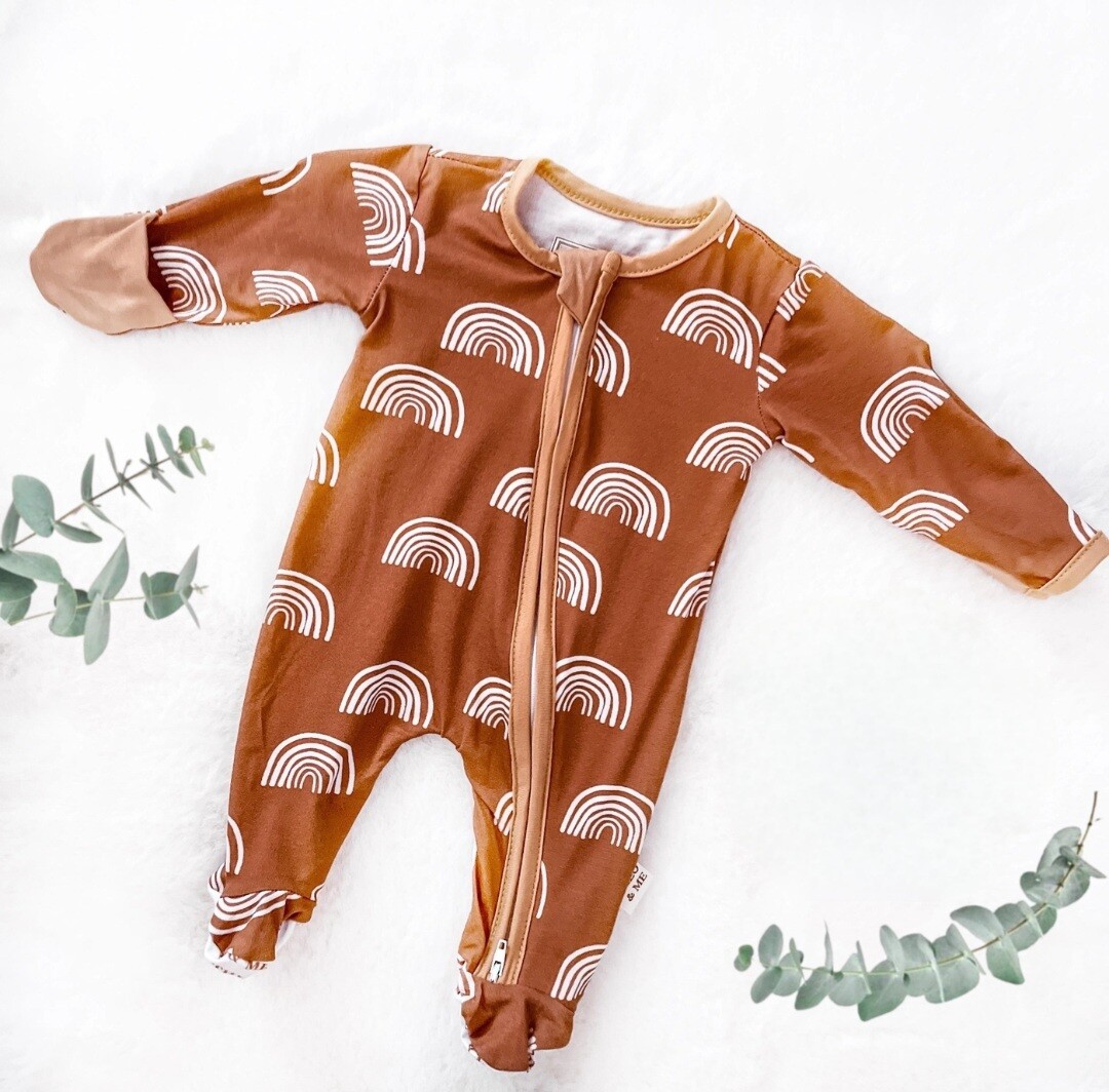 Baby Neutral Printed Bamboo/
Rainbow Zippy