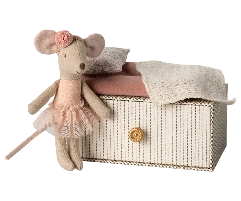 Tanzmaus im Tagesbett, Kleine Schwester