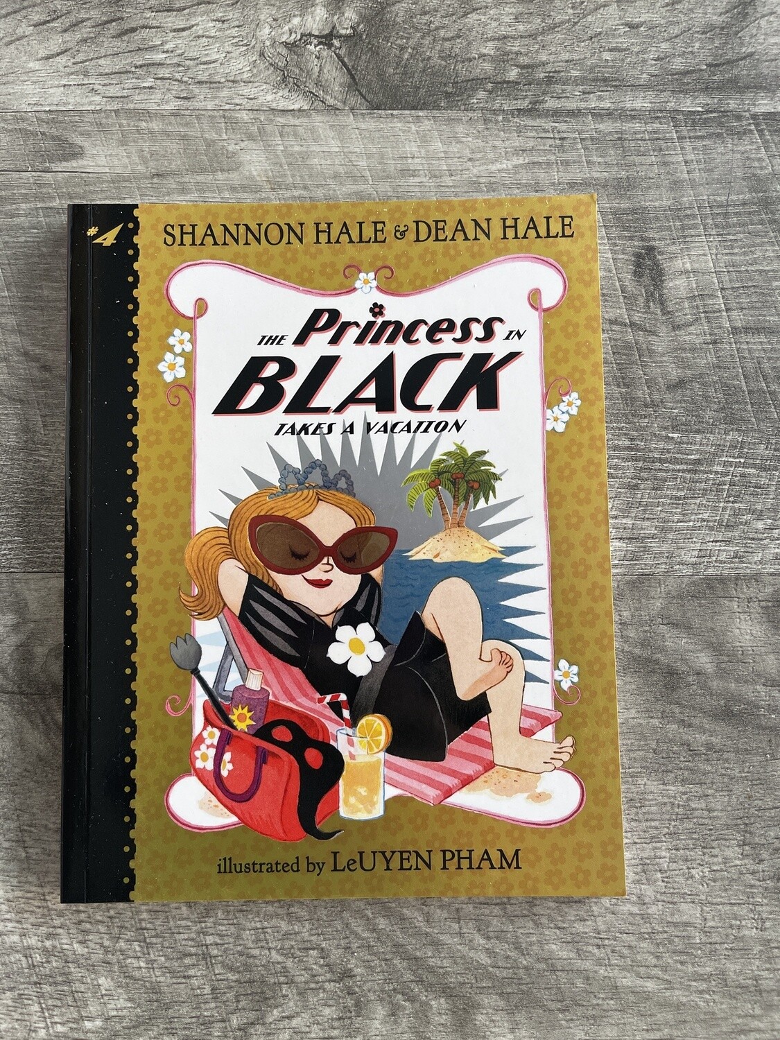 Hale, Shannon-The Princess In Black Takes a Vacation