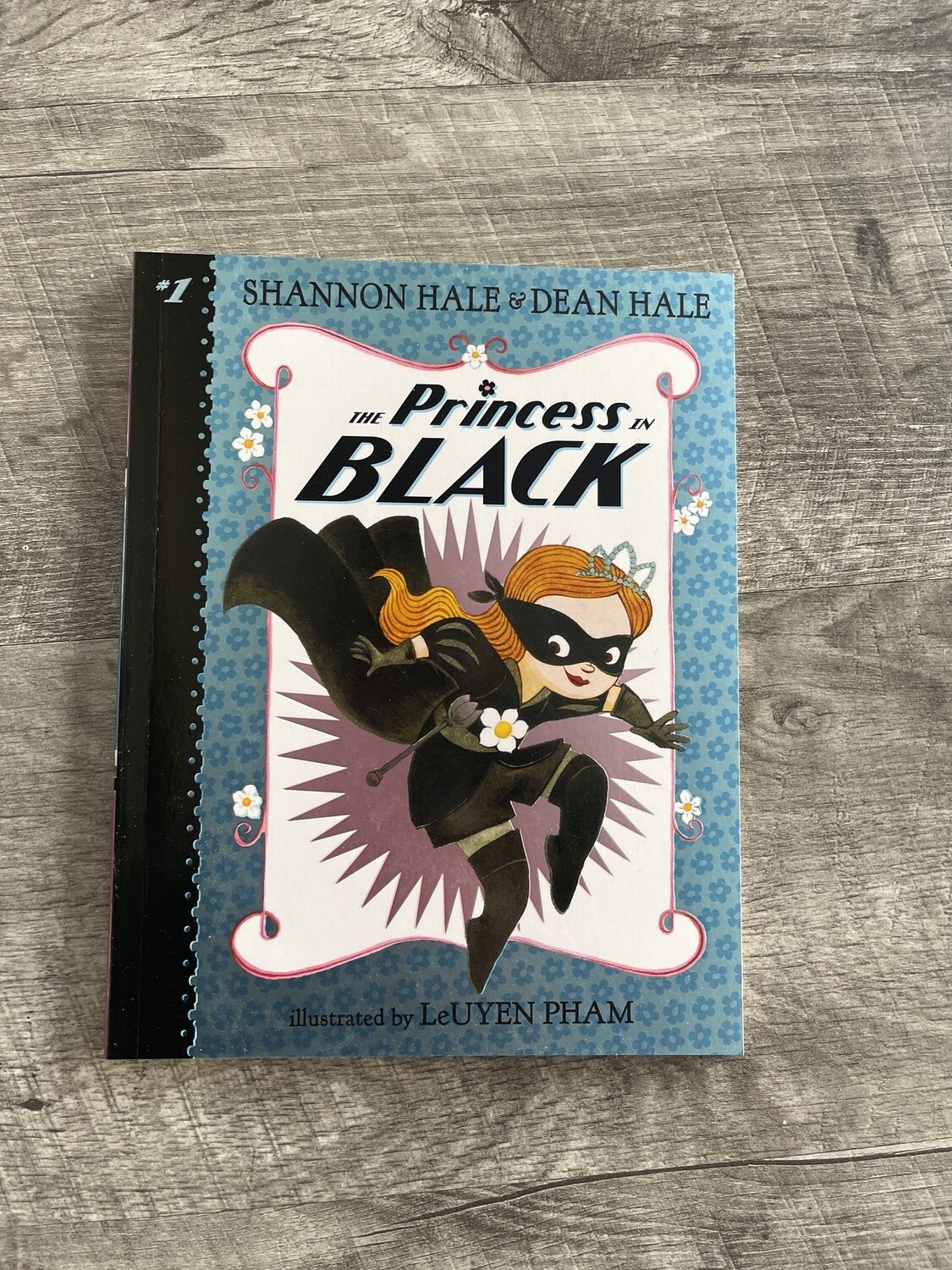 Hale, Shannon-The Princess in Black