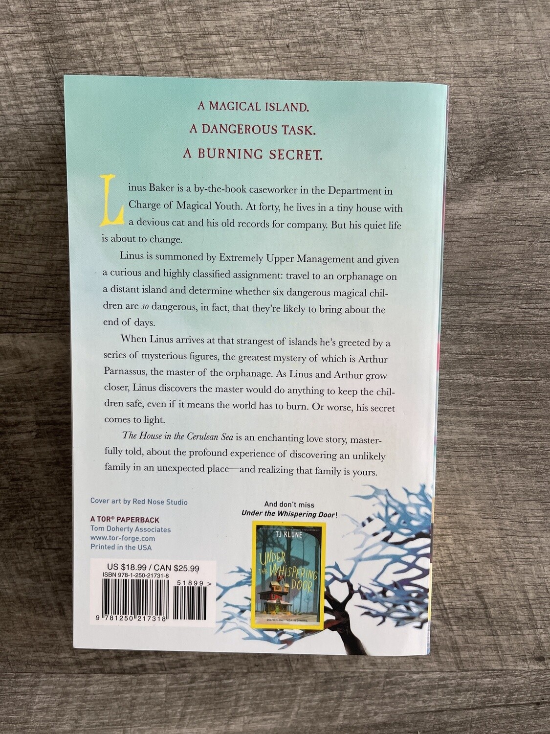 Klune, TJ-The House in the Cerulean Sea