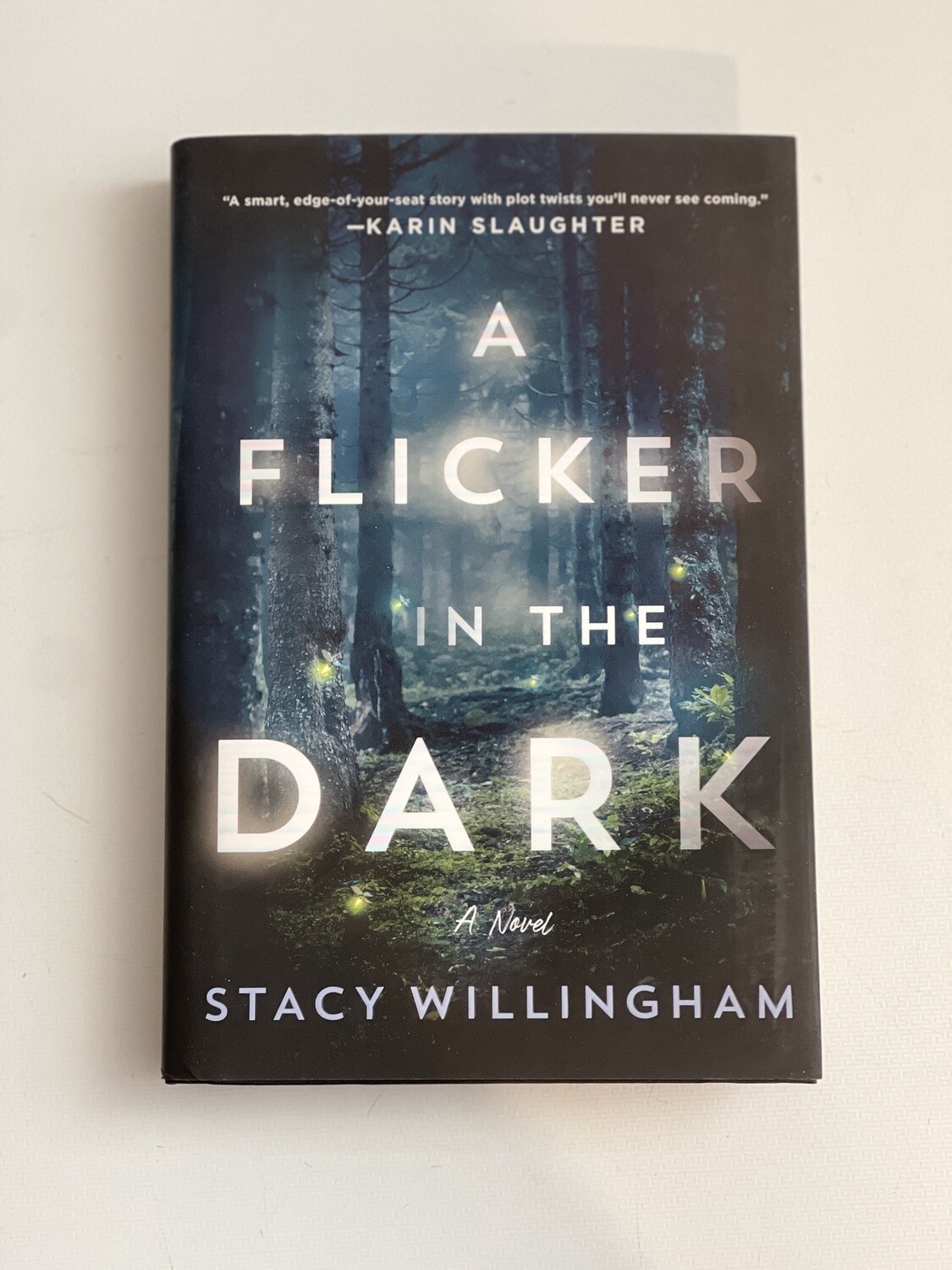 Willingham, Stacy- A Flicker in the Dark